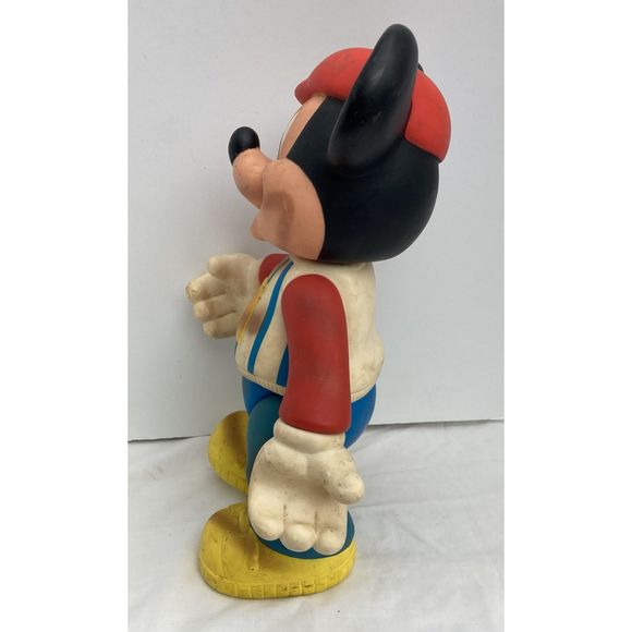 Vintage 70's Mickey Mouse Baseball Player - Posable Rubber-Like Plastic Doll - Picture 4 of 8